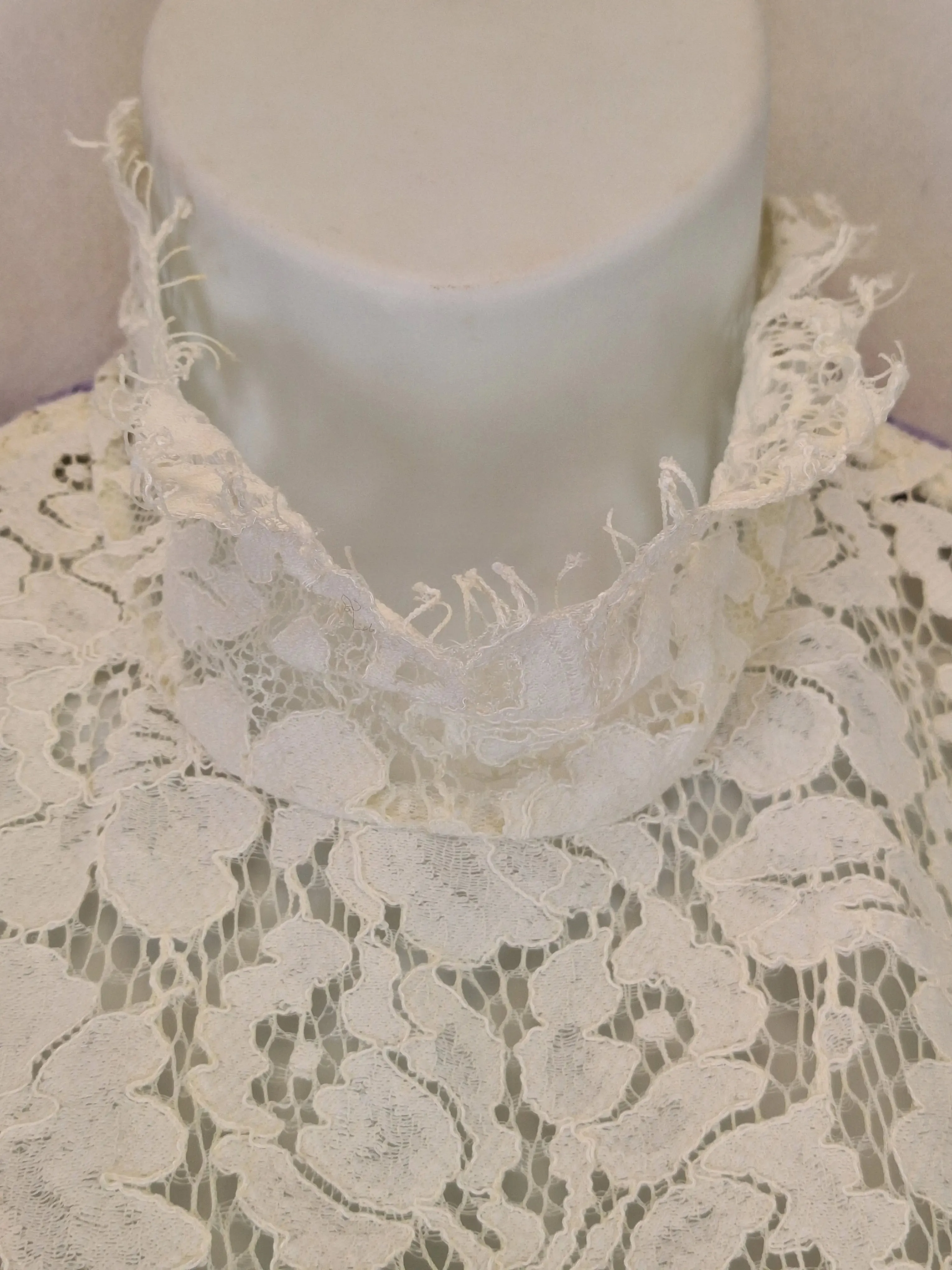 Alex Perry Elegant Lace Tri Colour Midi Dress Size 14