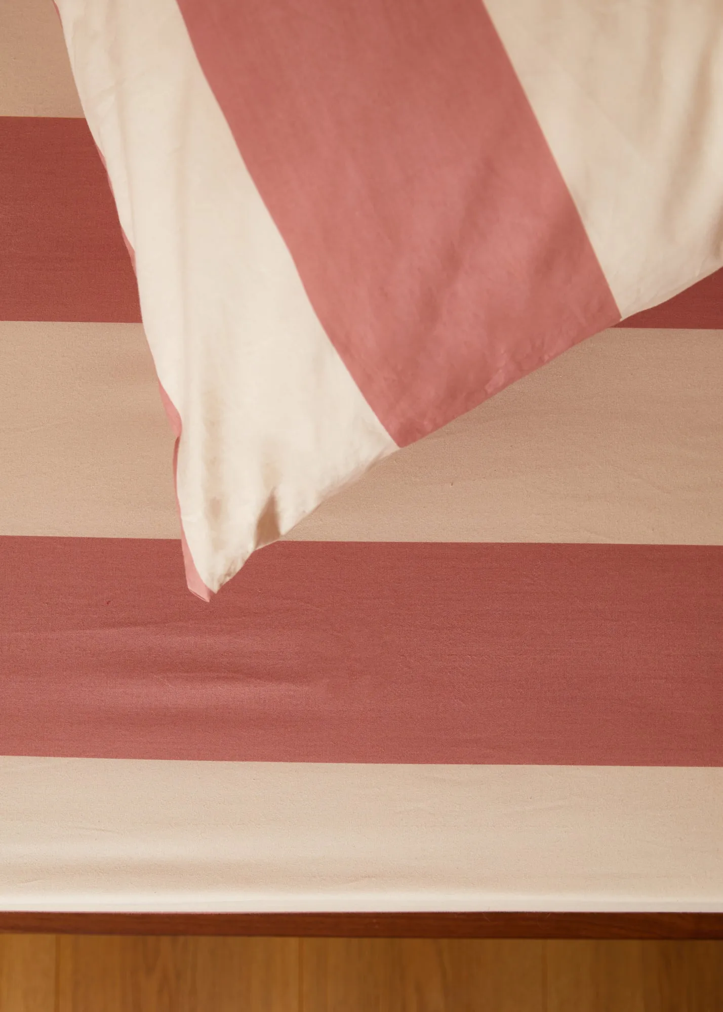 Foxford Rose Wide Stripe Cotton Duvet Set