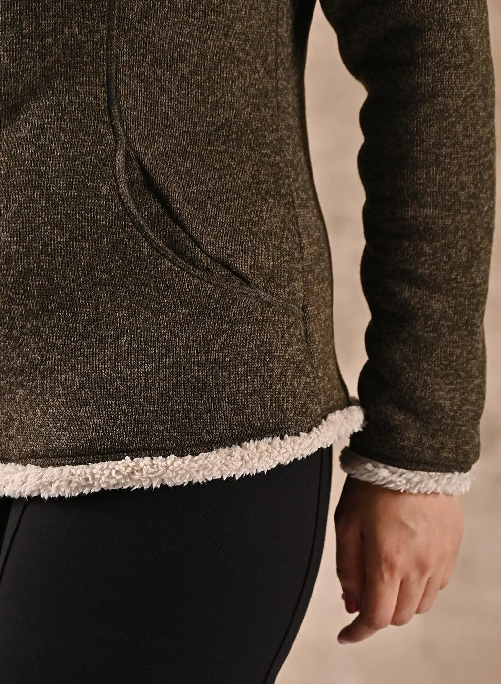Cozy Green High-neck Fleece Jacket with Zipper and Pockets