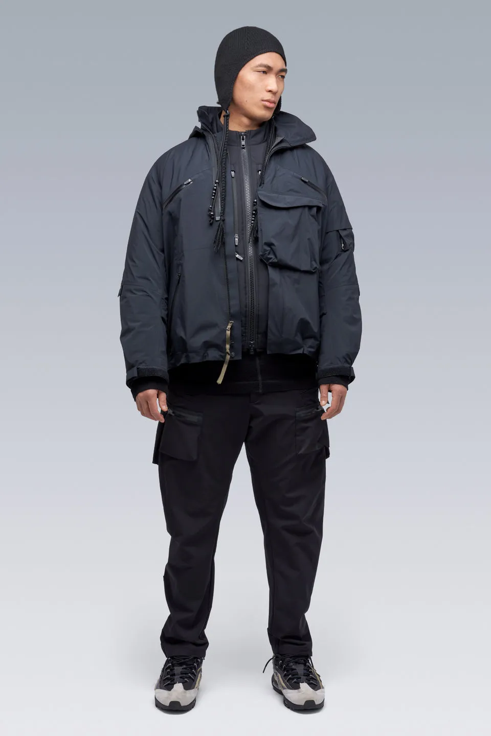 Stylish Black J1W-GTPL Windproof Jacket – Premium Outdoor Apparel