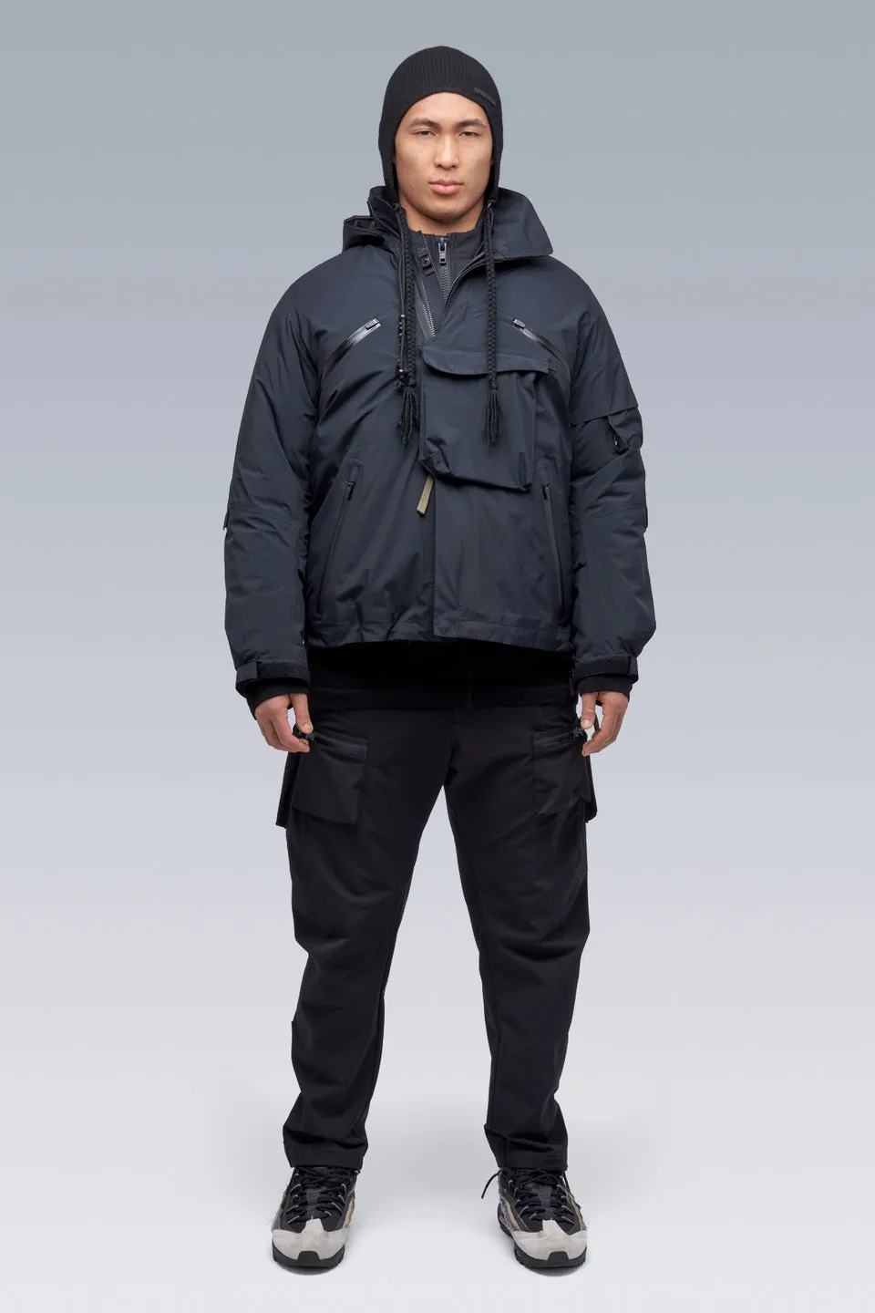 Stylish Black J1W-GTPL Windproof Jacket – Premium Outdoor Apparel