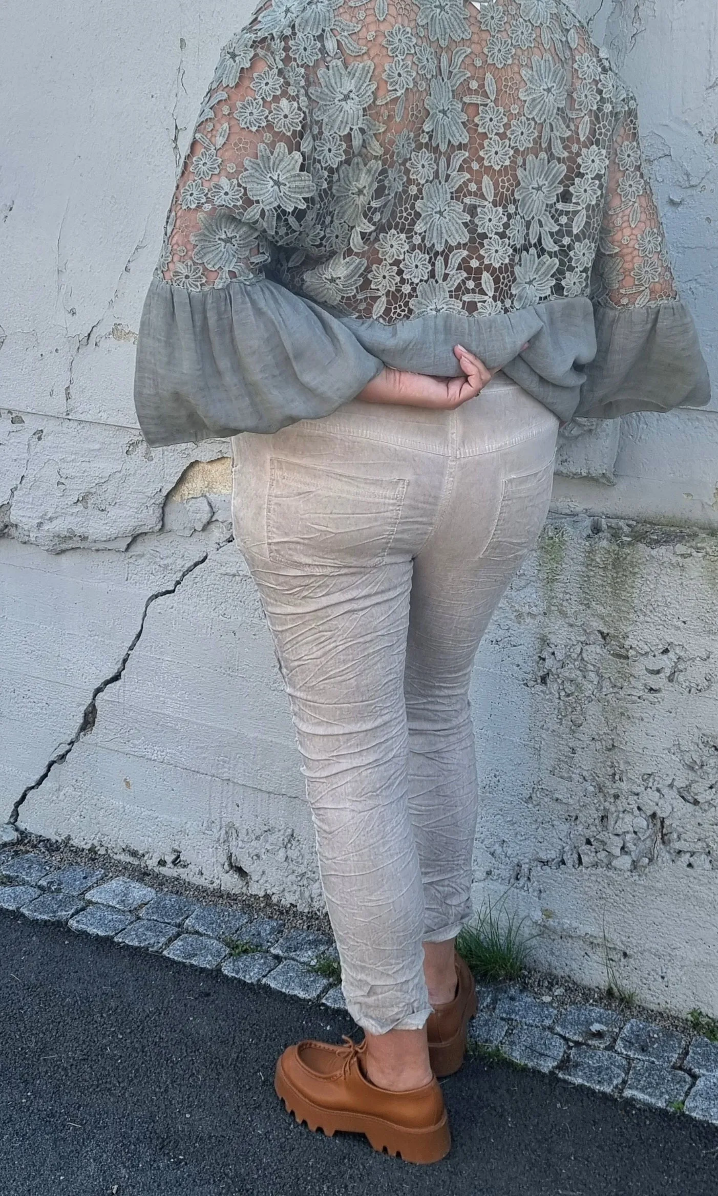 Leona Slim Pant Sand